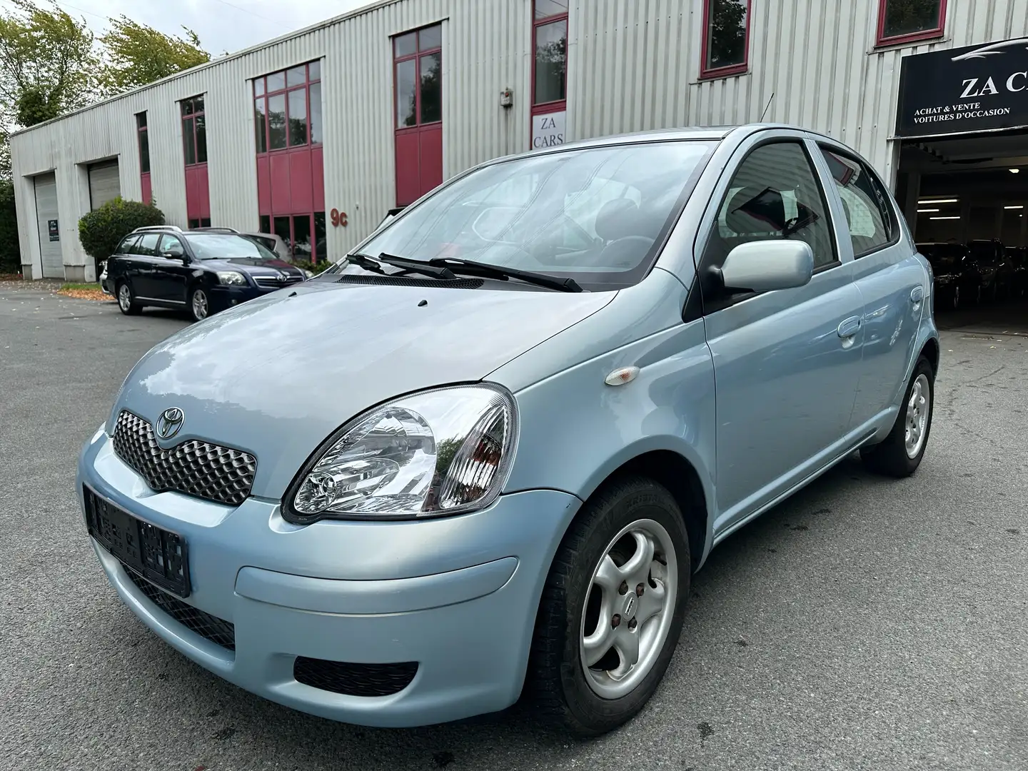 Toyota Yaris 1.0i VVT-i 16v Linea Sol  * EXPORT UNIQUEMENT* Blauw - 1