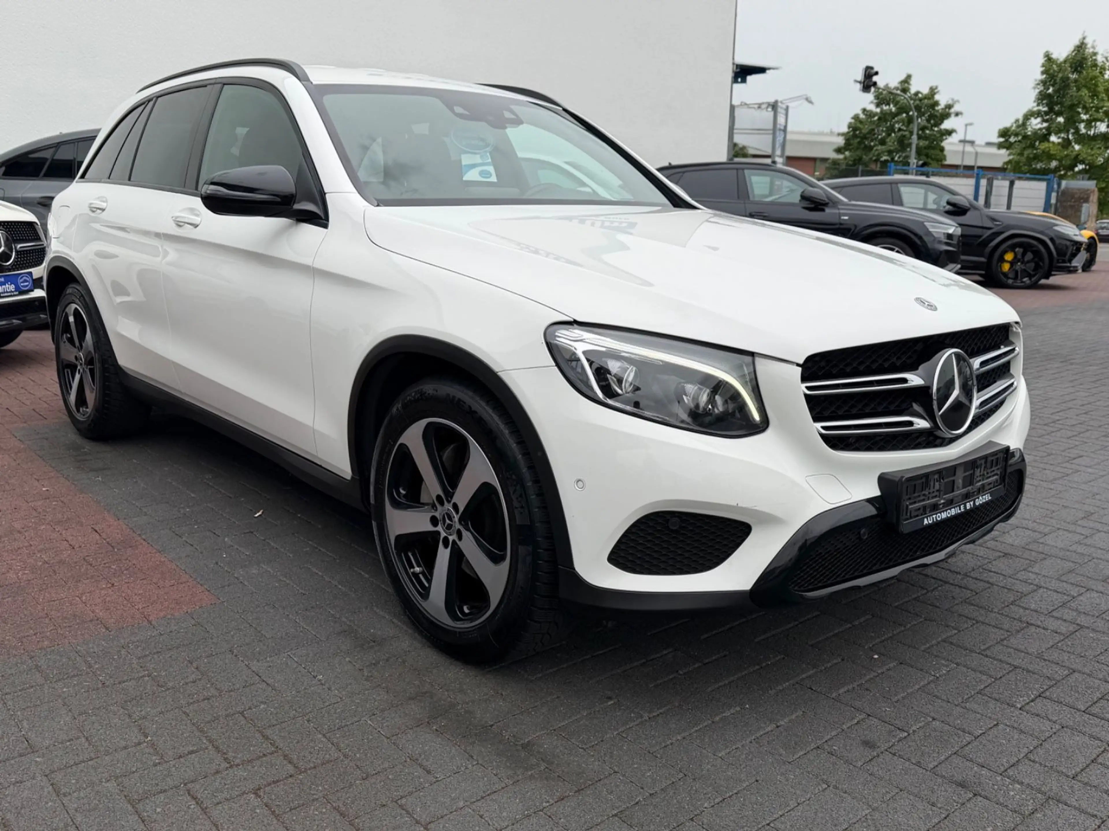 Mercedes-Benz GLC 350 d 4Matic *3. Hand *AHK *Night-Paket — photo 7