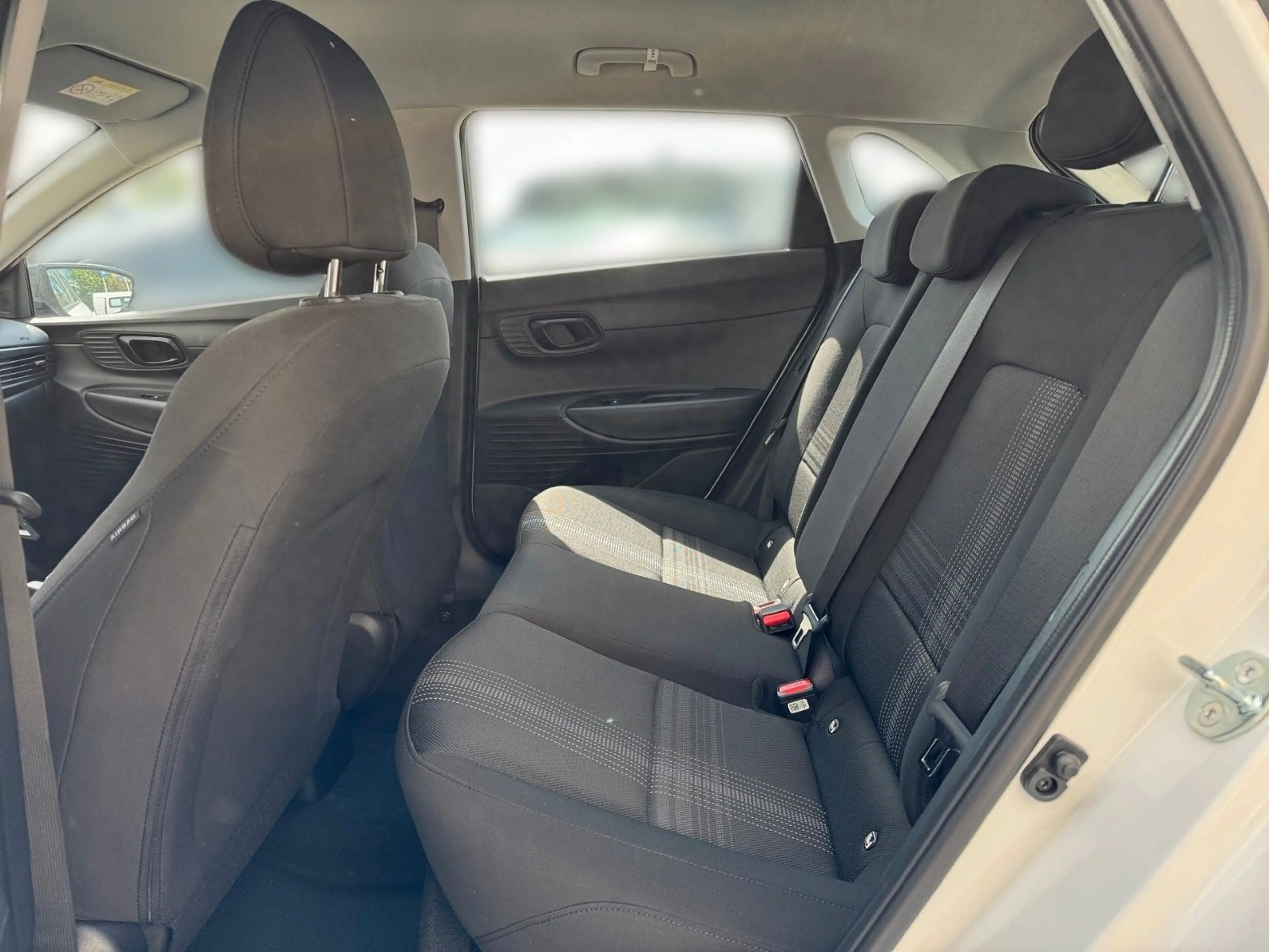 Hyundai i20 Select — photo 11