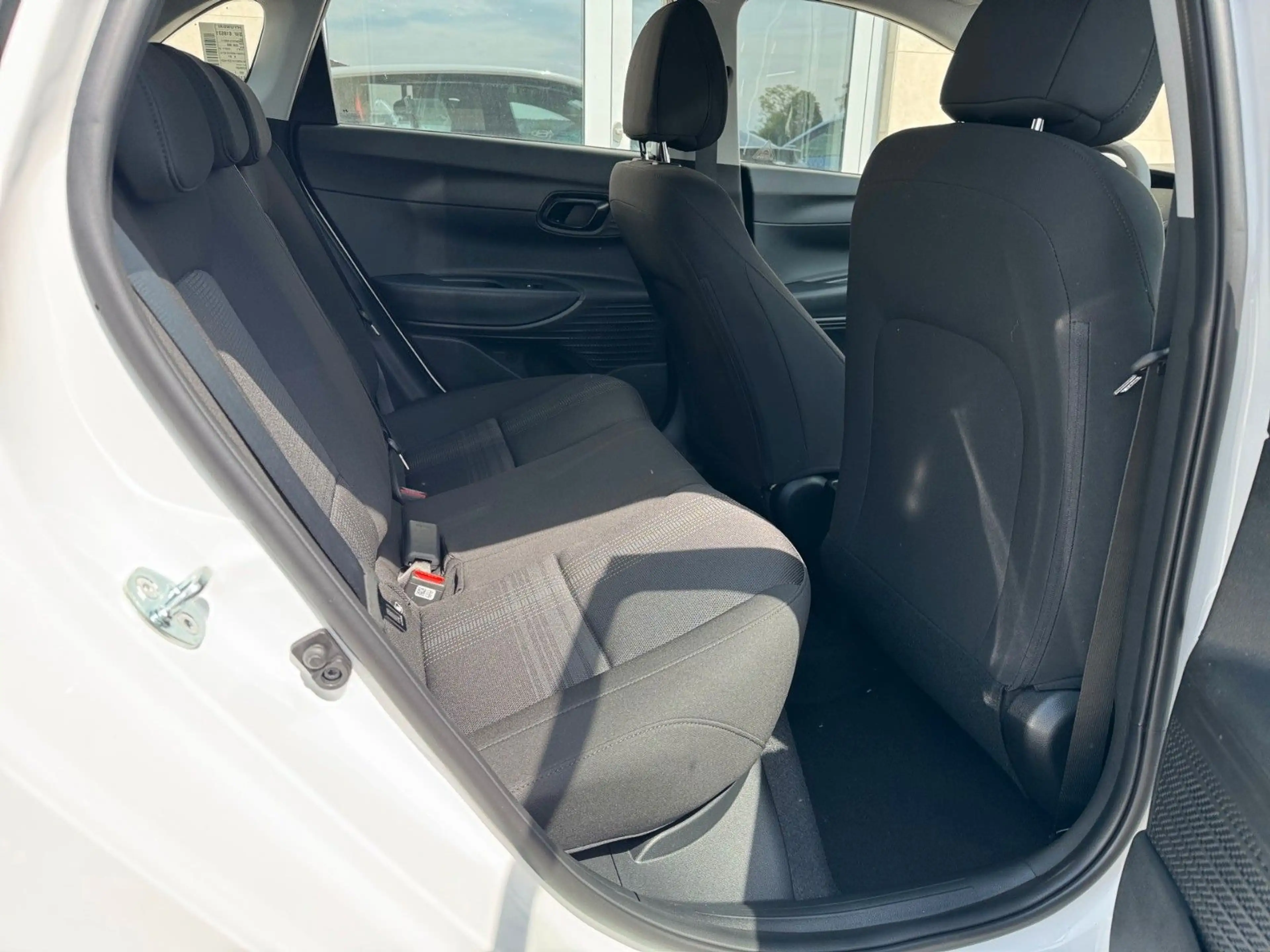 Hyundai i20 Select — photo 13