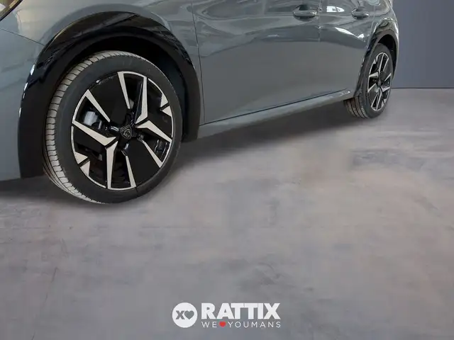 Peugeot 208 view 4