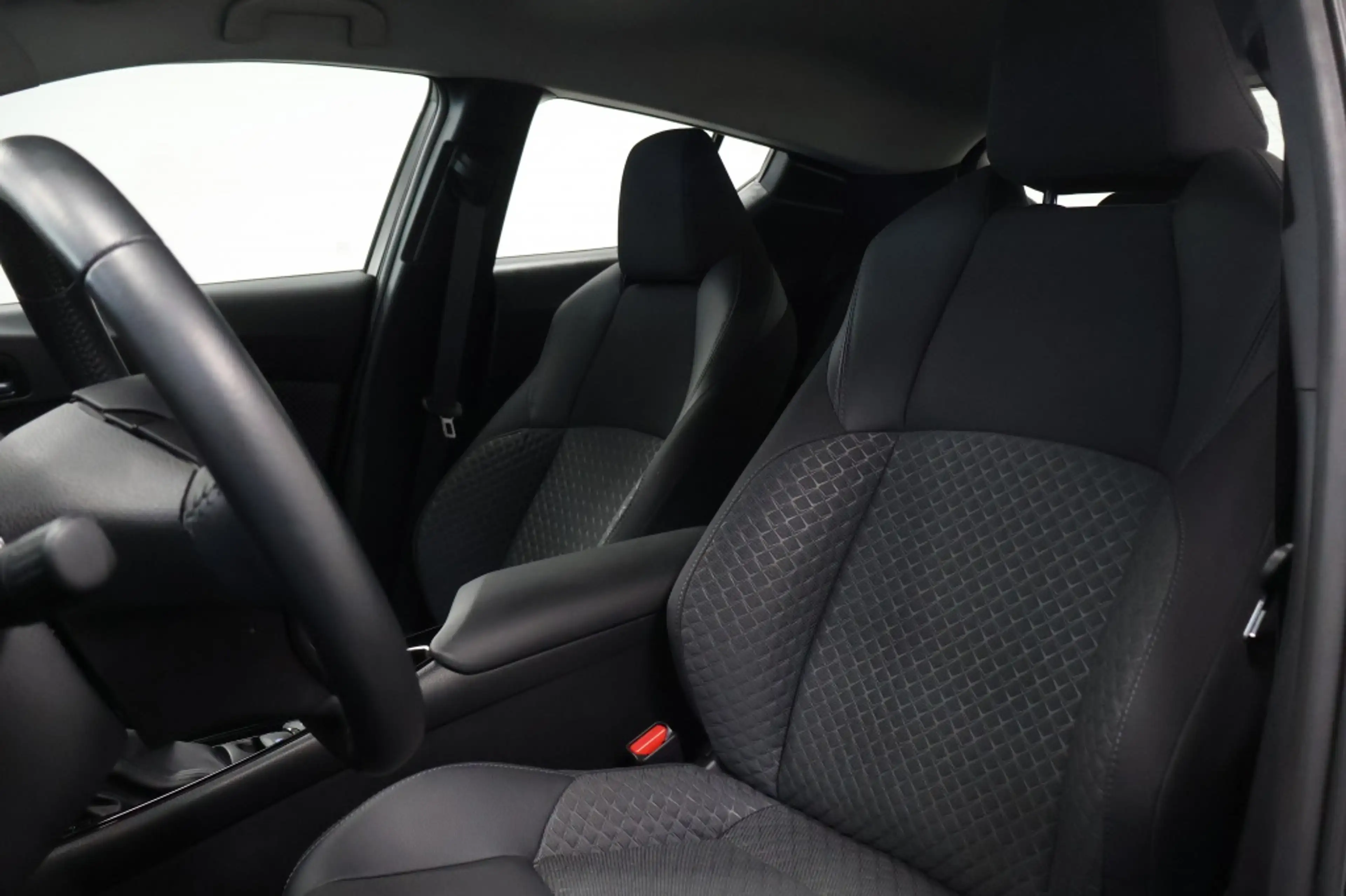 Toyota C-HR 2.0 Hybrid Dynamic | All-season banden | Origineel — photo 7