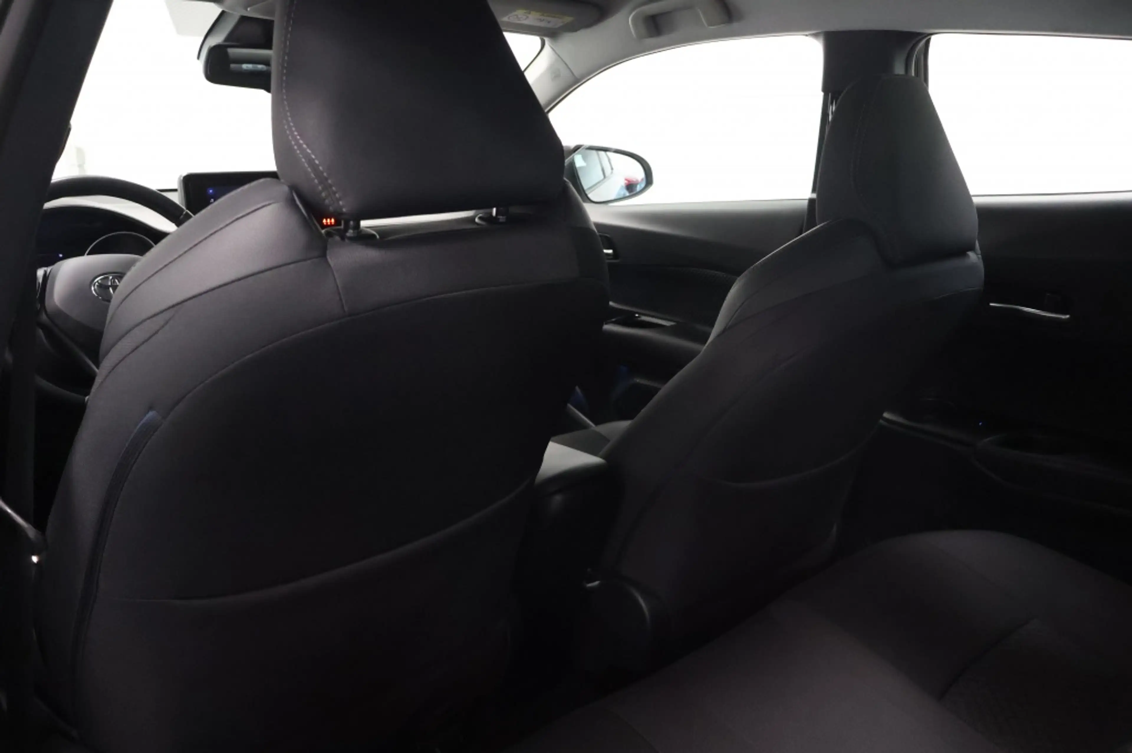 Toyota C-HR 2.0 Hybrid Dynamic | All-season banden | Origineel — photo 6