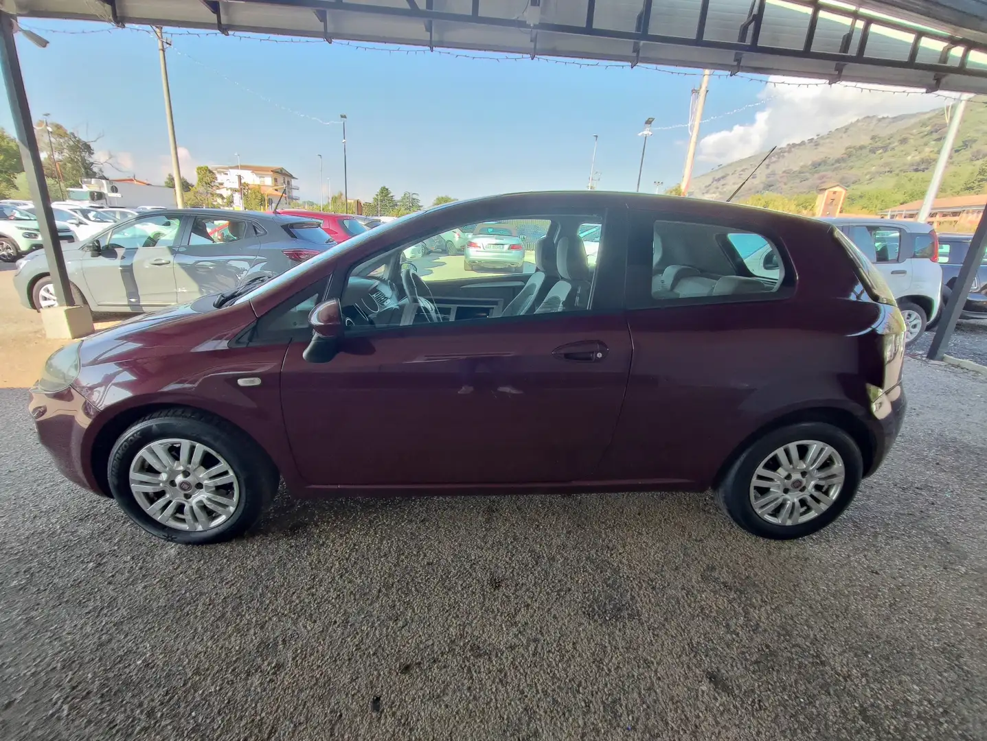 Fiat Punto Punto 2012 3p 1.3 mjt II 16v Sport s Rood - 2