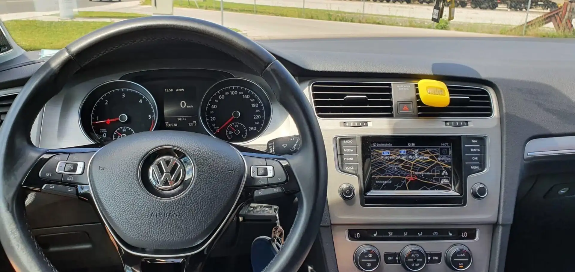 Volkswagen Golf Golf Comfortline1,6 BMTTDI DPF 4Motion Comfortline Schwarz - 2