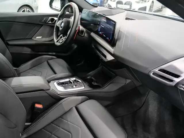 BMW 2 Series view 14