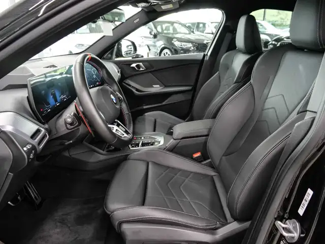 BMW 2 Series view 9