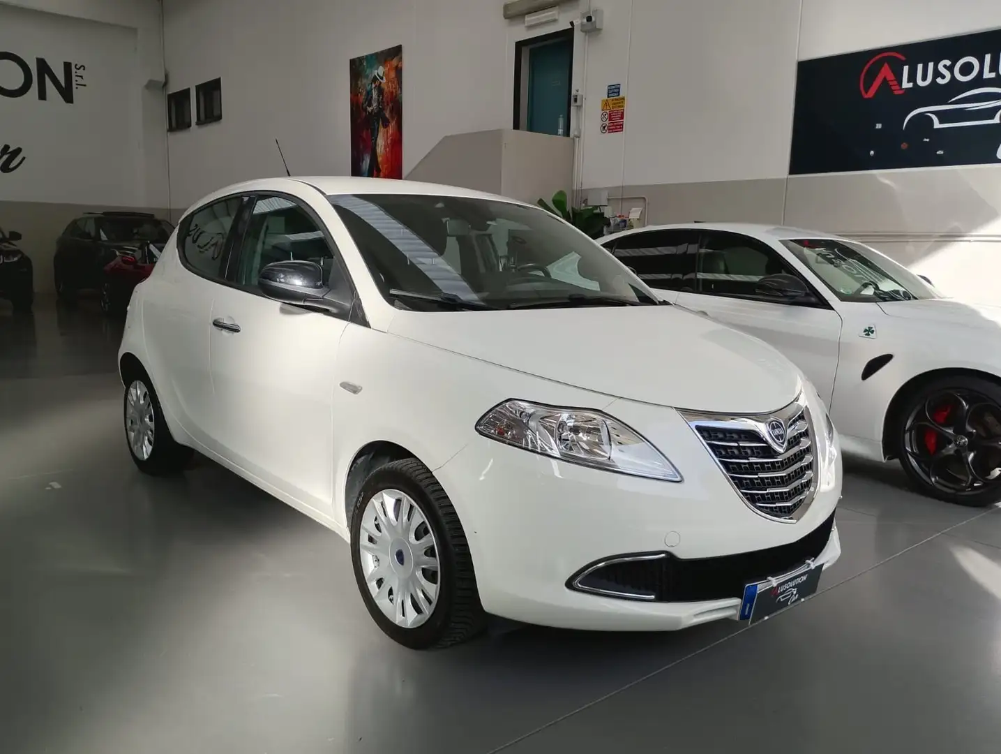 Lancia Ypsilon Ypsilon 1.2 69 CV 5 porte S&S Silver Blanc - 1