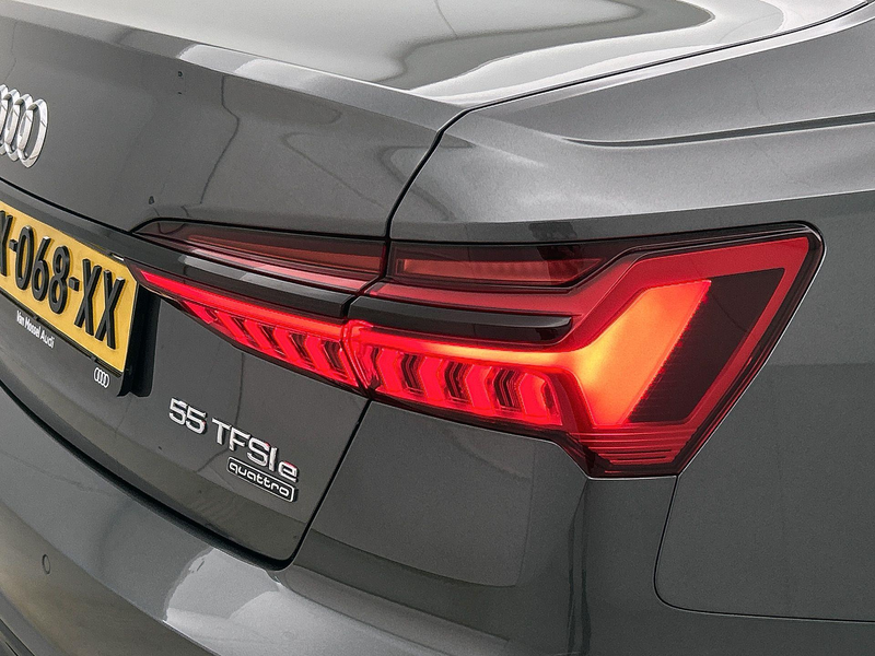 Audi A6 Limousine 55 TFSI e quattro Pro Line S Competition — photo 11