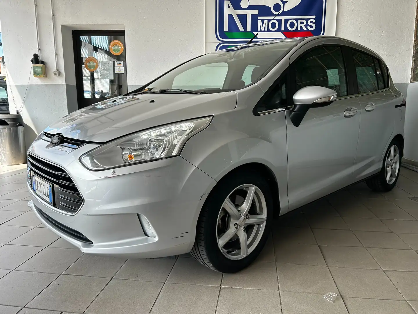 Ford B-Max 1.5 tdci Titanium 75cv Plateado - 1