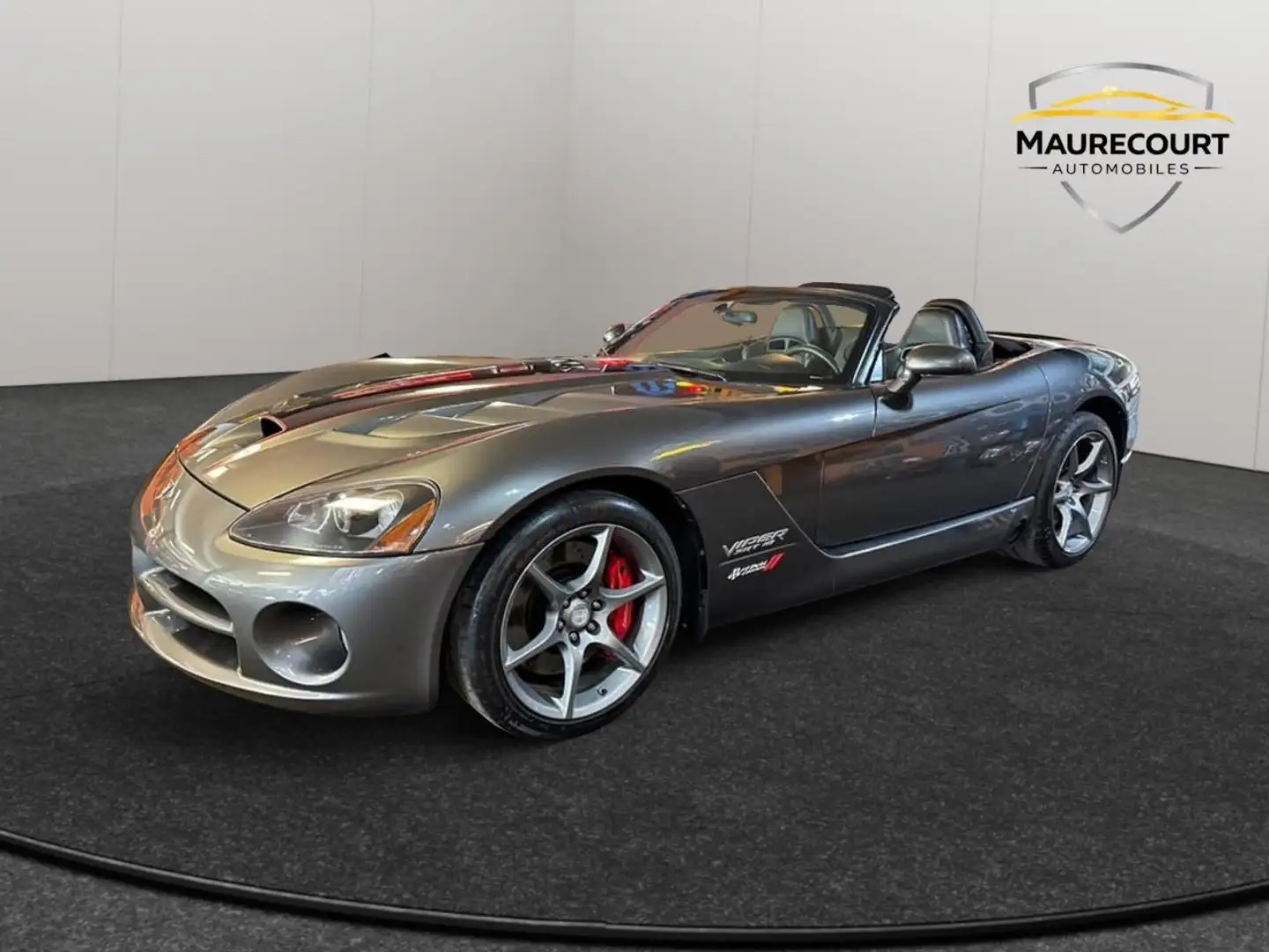 Dodge Viper 2010 Dodge Viper SRT-10 FINAL EDITION 600CH Grau - 1