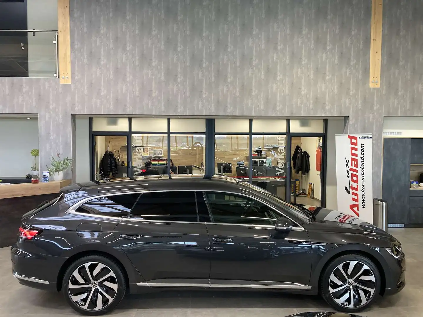 Volkswagen Arteon Shooting Brake TDI DSG 4Motion R-Line 5JG Grijs - 2