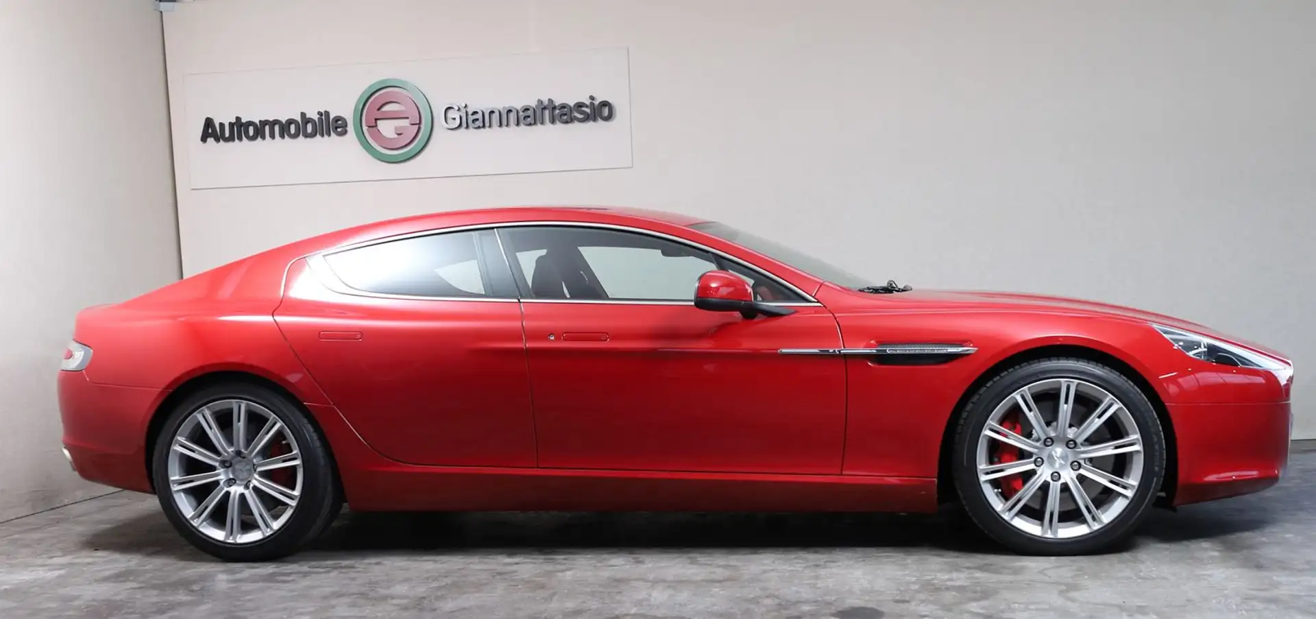 Aston Martin Rapide Rapide Individual NEW Chassis-Nummer 1 Rot - 1