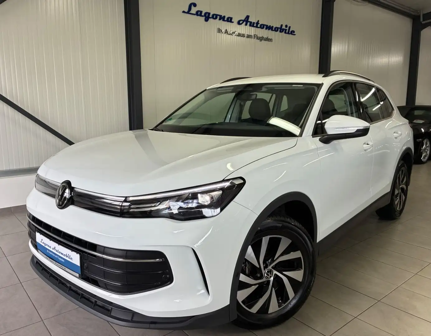 Volkswagen Tiguan 2.0 TDI SCR DSG Life *ALLWETTER* Weiß - 1