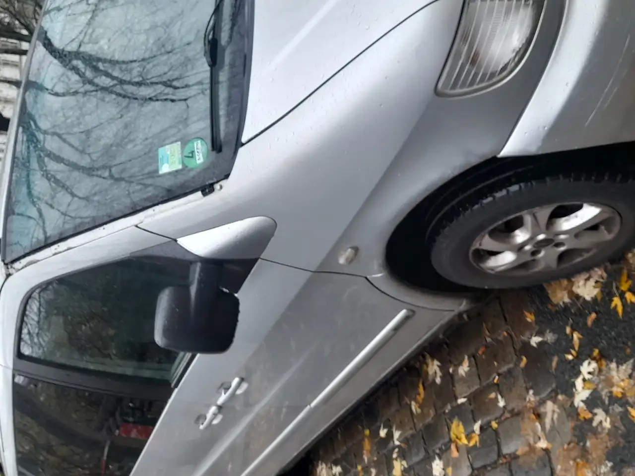Mercedes-Benz V 230