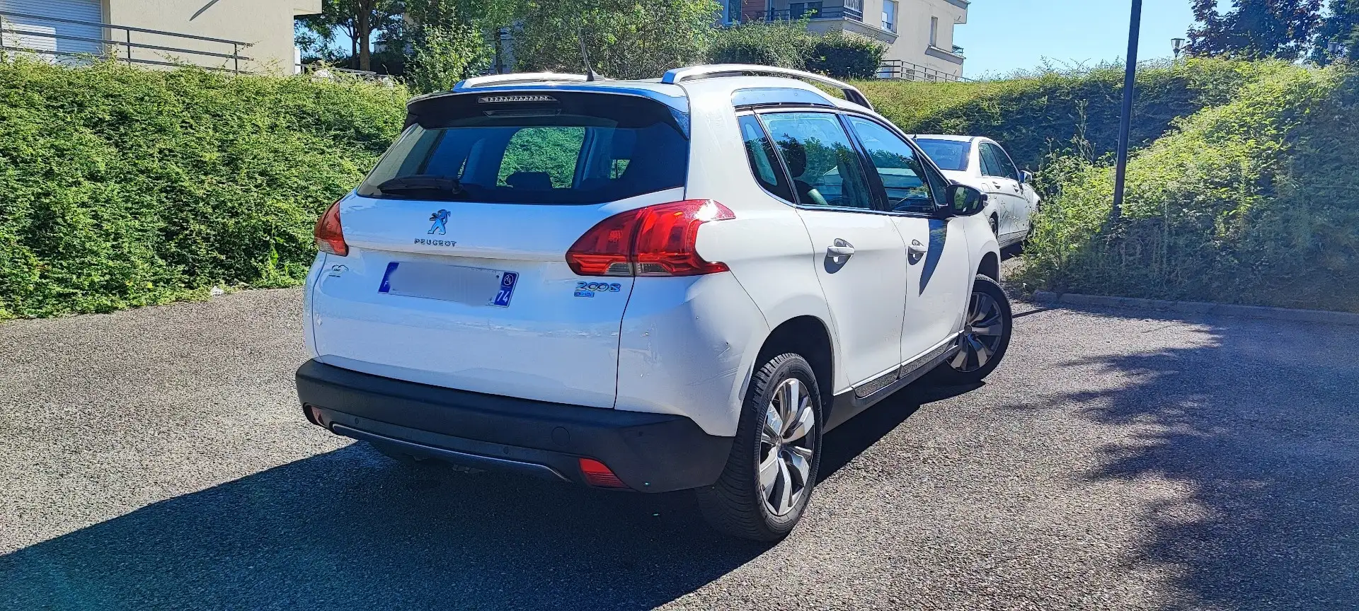 Peugeot 2008 1.6 e-HDi 92ch ETG6 Business Pack - 2