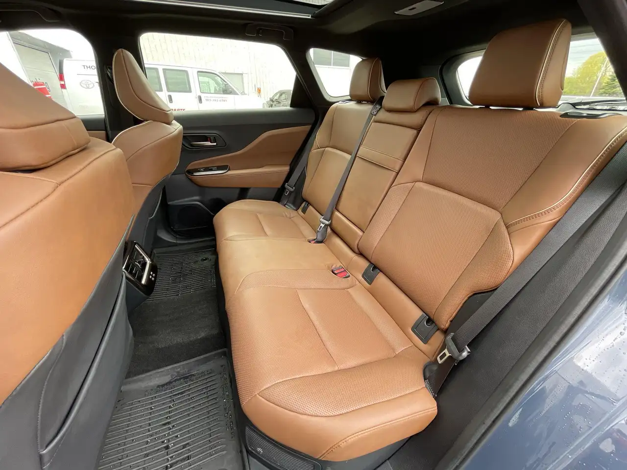 Toyota Crown снимка Toyota Crown