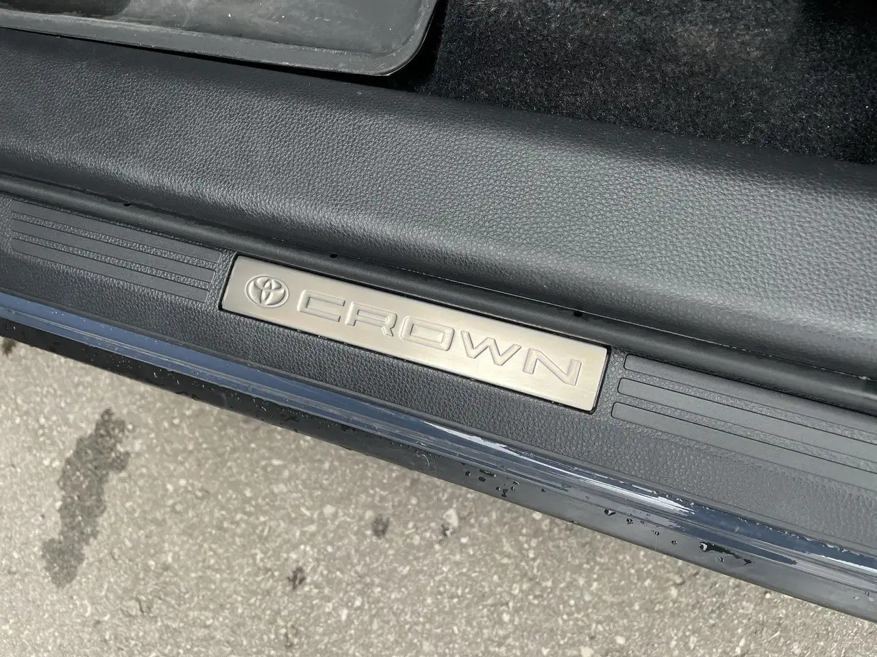 Toyota Crown снимка Toyota Crown