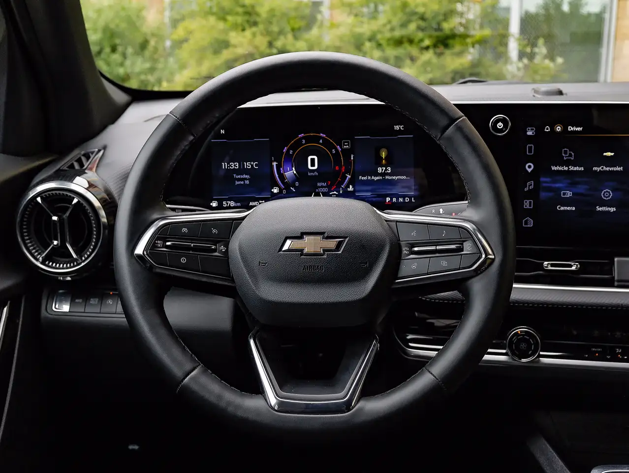 Chevrolet Equinox photo Chevrolet Equinox