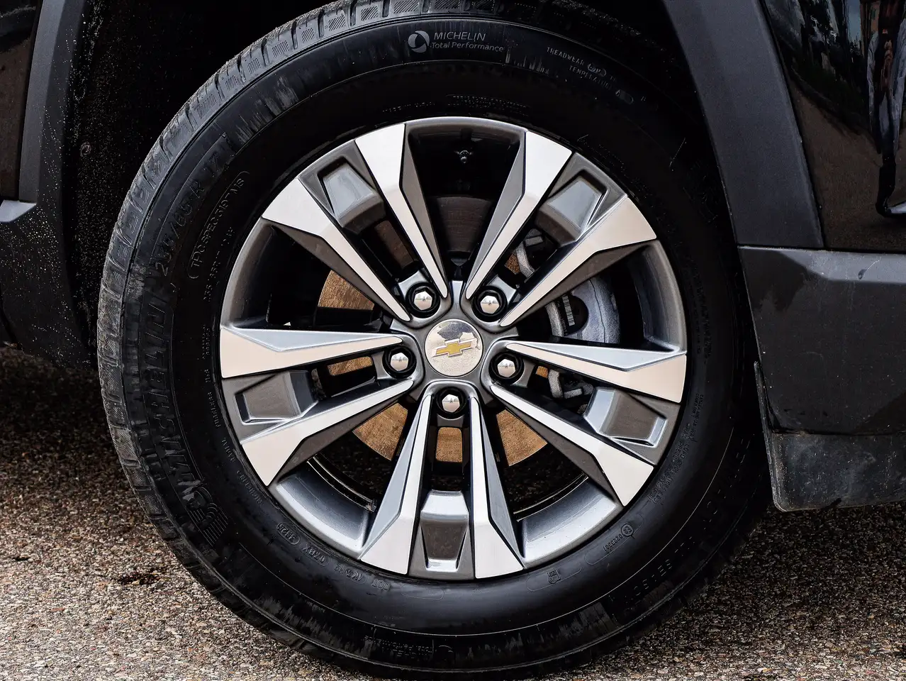 Chevrolet Equinox photo Chevrolet Equinox