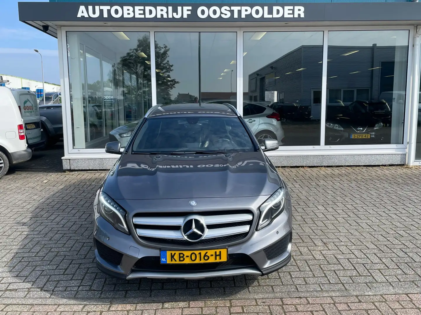 Mercedes-Benz GLA 180 Prestige AMG Grigio - 2