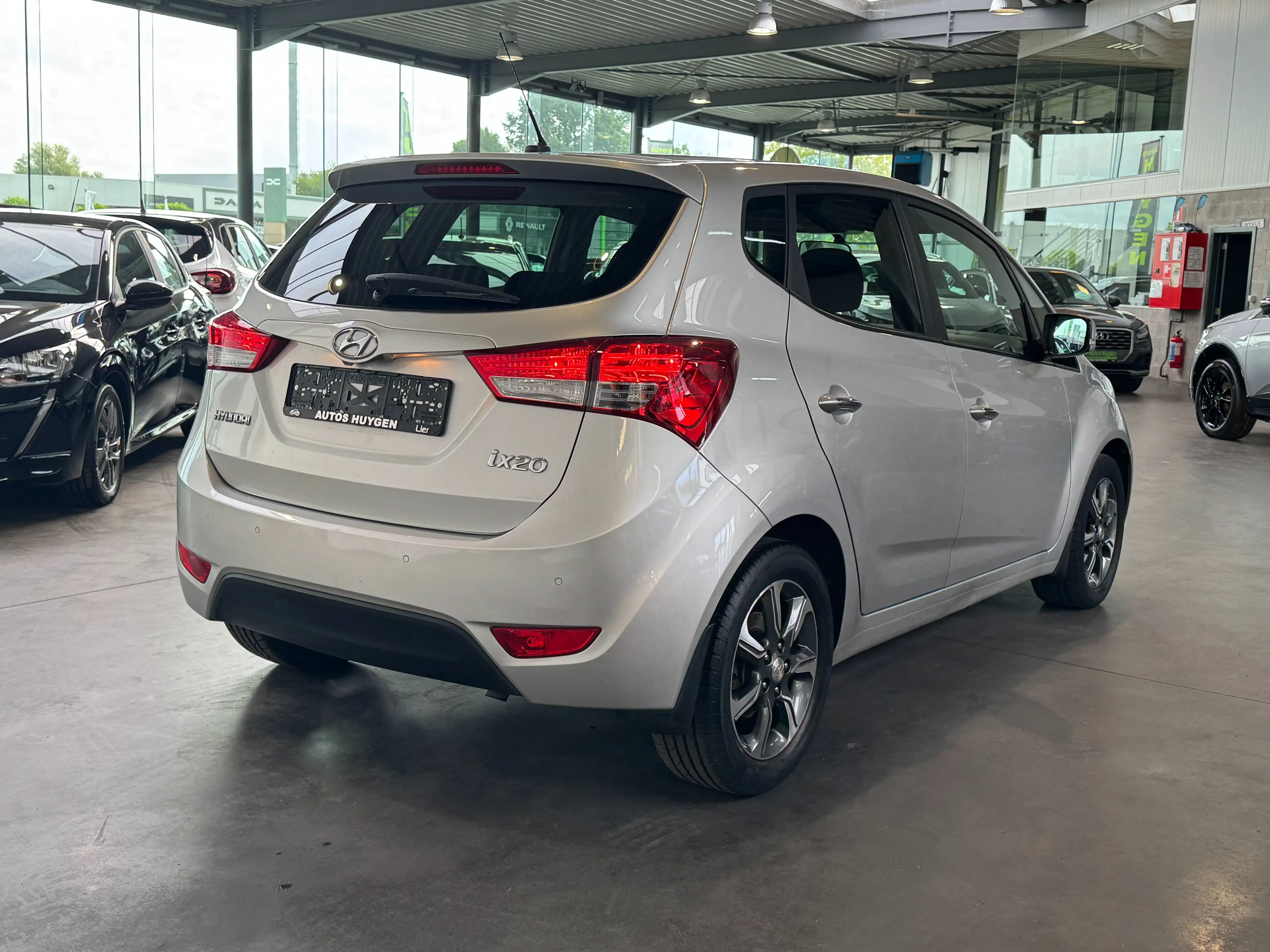 Hyundai iX20 1.4i ISG — photo 3