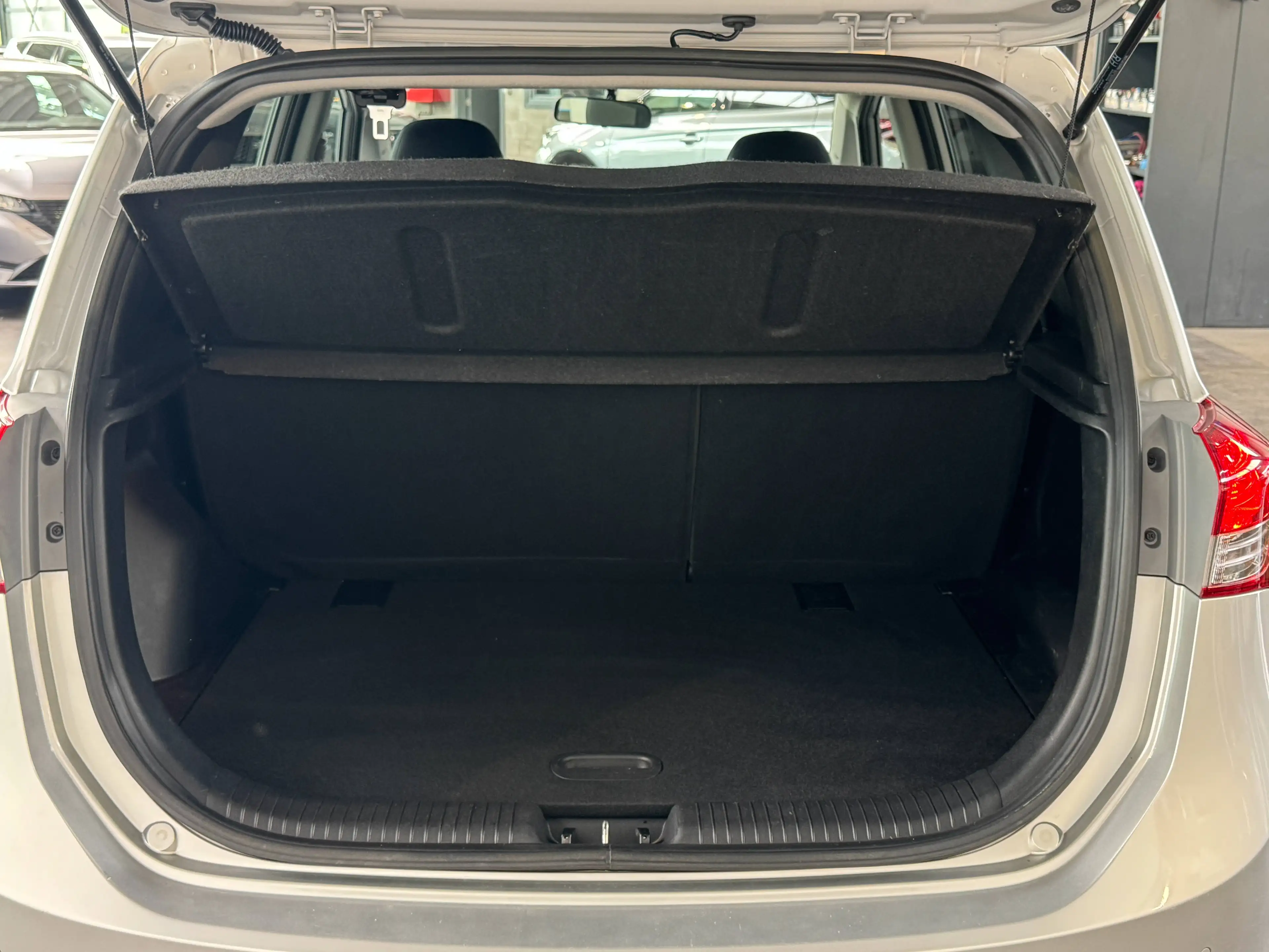 Hyundai iX20 1.4i ISG — photo 4