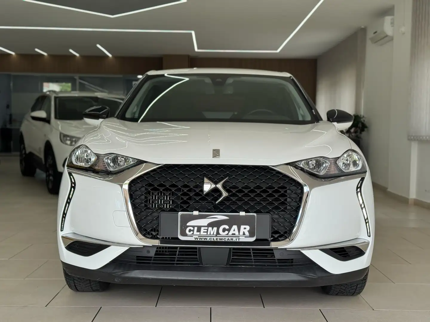 DS Automobiles DS 3 Crossback DS3 Crossback 1.5 bluehdi Grand Chic 130cv auto Bianco - 2