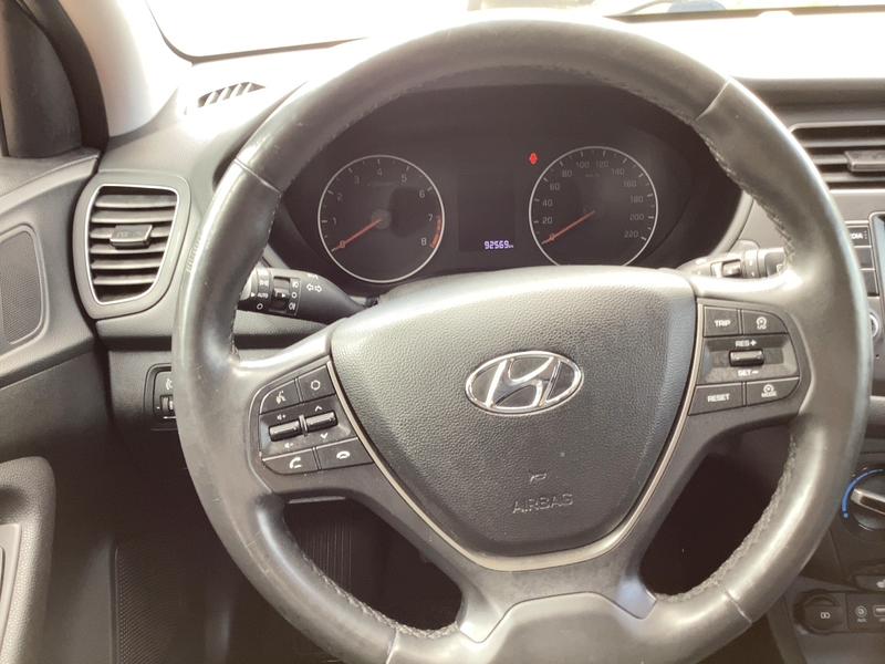 Hyundai i20 1.2 YES! — photo 9