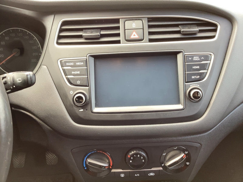 Hyundai i20 1.2 YES! — photo 10