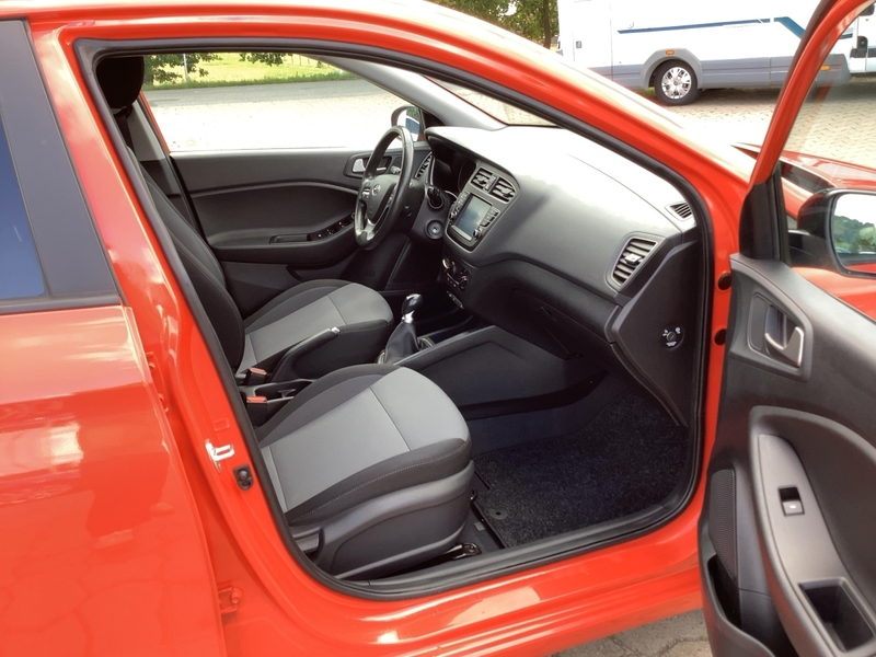 Hyundai i20 1.2 YES! — photo 11