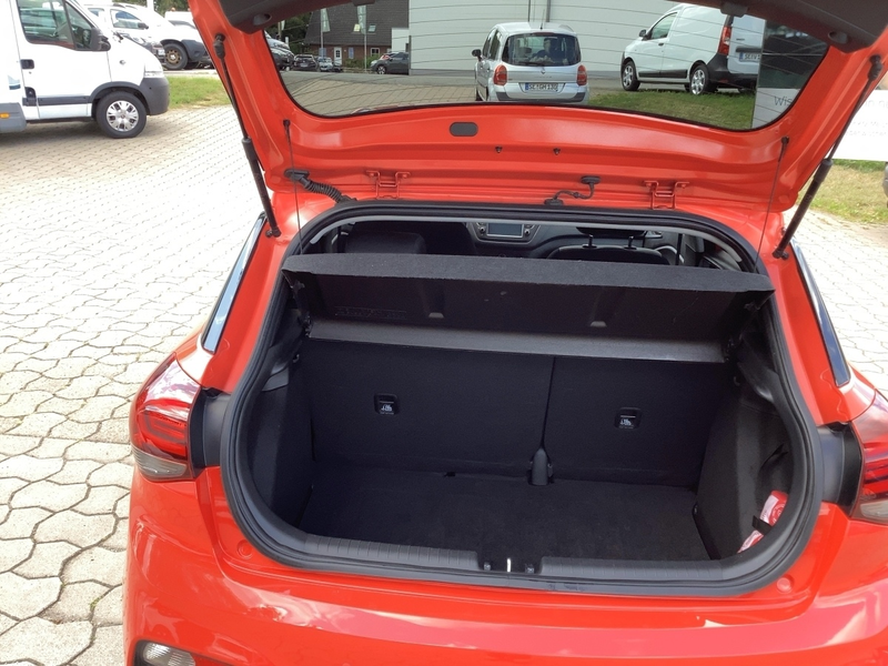 Hyundai i20 1.2 YES! — photo 13