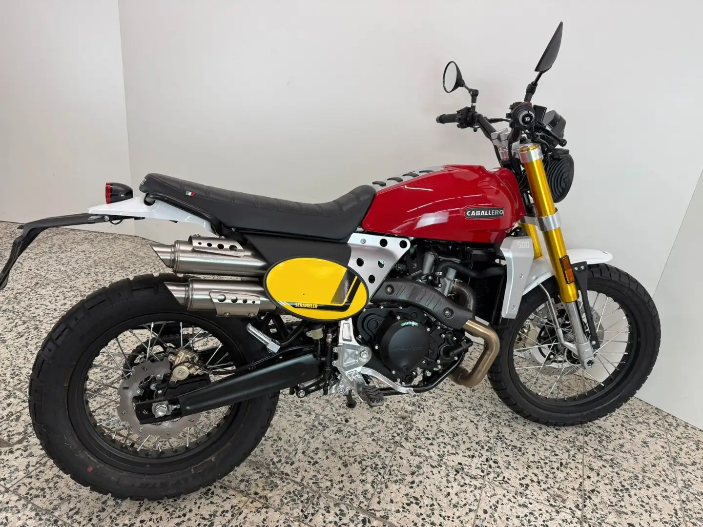 Fantic Caballero Scrambler 500 ABS Versand 100€ Rouge - 1