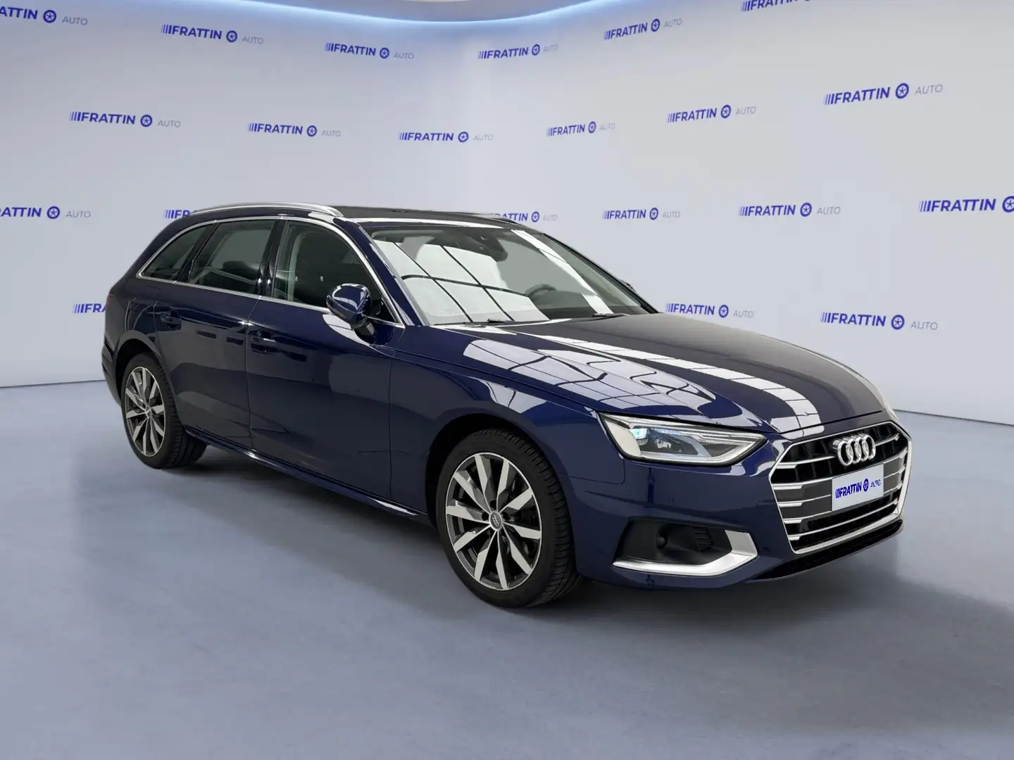 Audi A4 Avant 35 TDI/163 CV S tronic Business Advanced Blu/Azzurro - 2