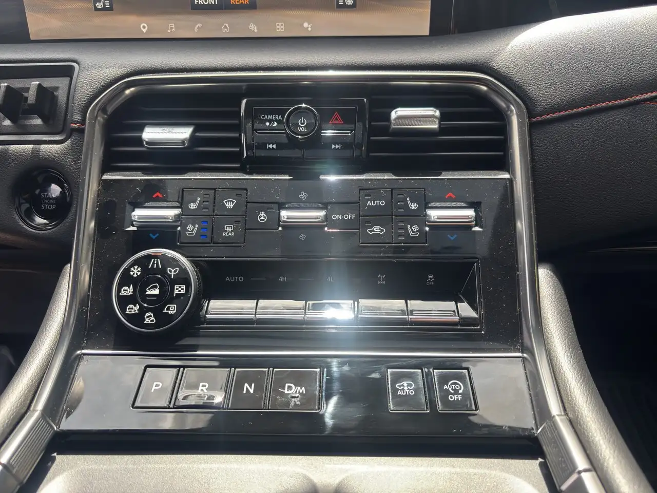 Nissan Armada снимка Nissan Armada
