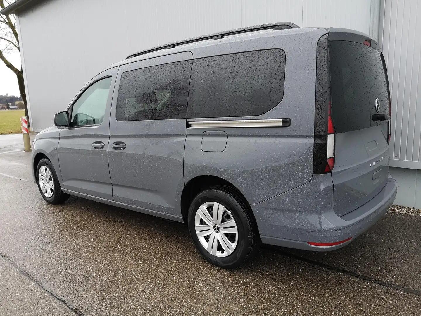 Volkswagen Caddy Maxi Basis 2.0TDI DSG ACC Kam GV5 App AHK Relin... Grau - 2