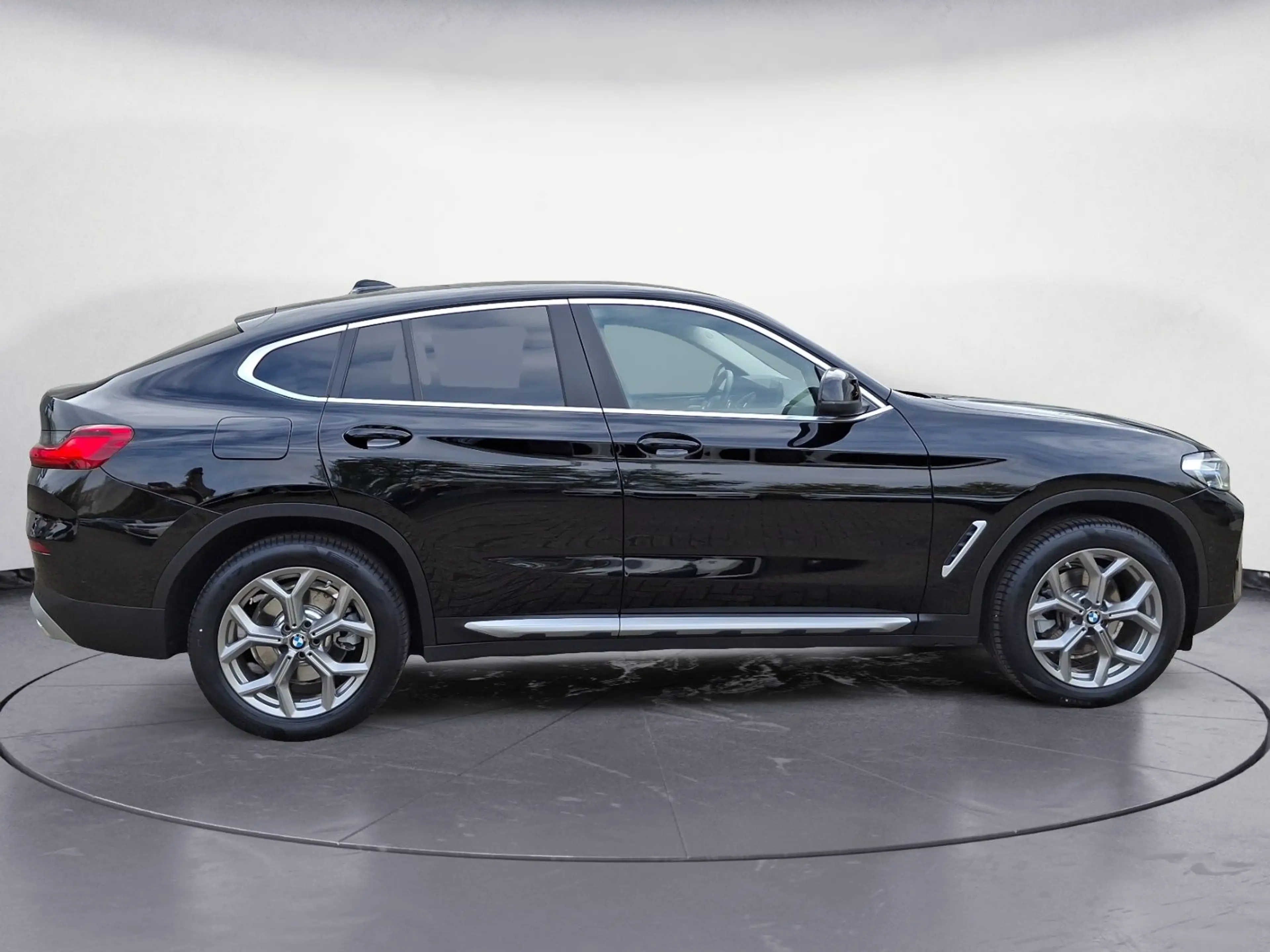 BMW X4 xDrive20d AT Innovationsp. Klimaaut. Head-Up — photo 7