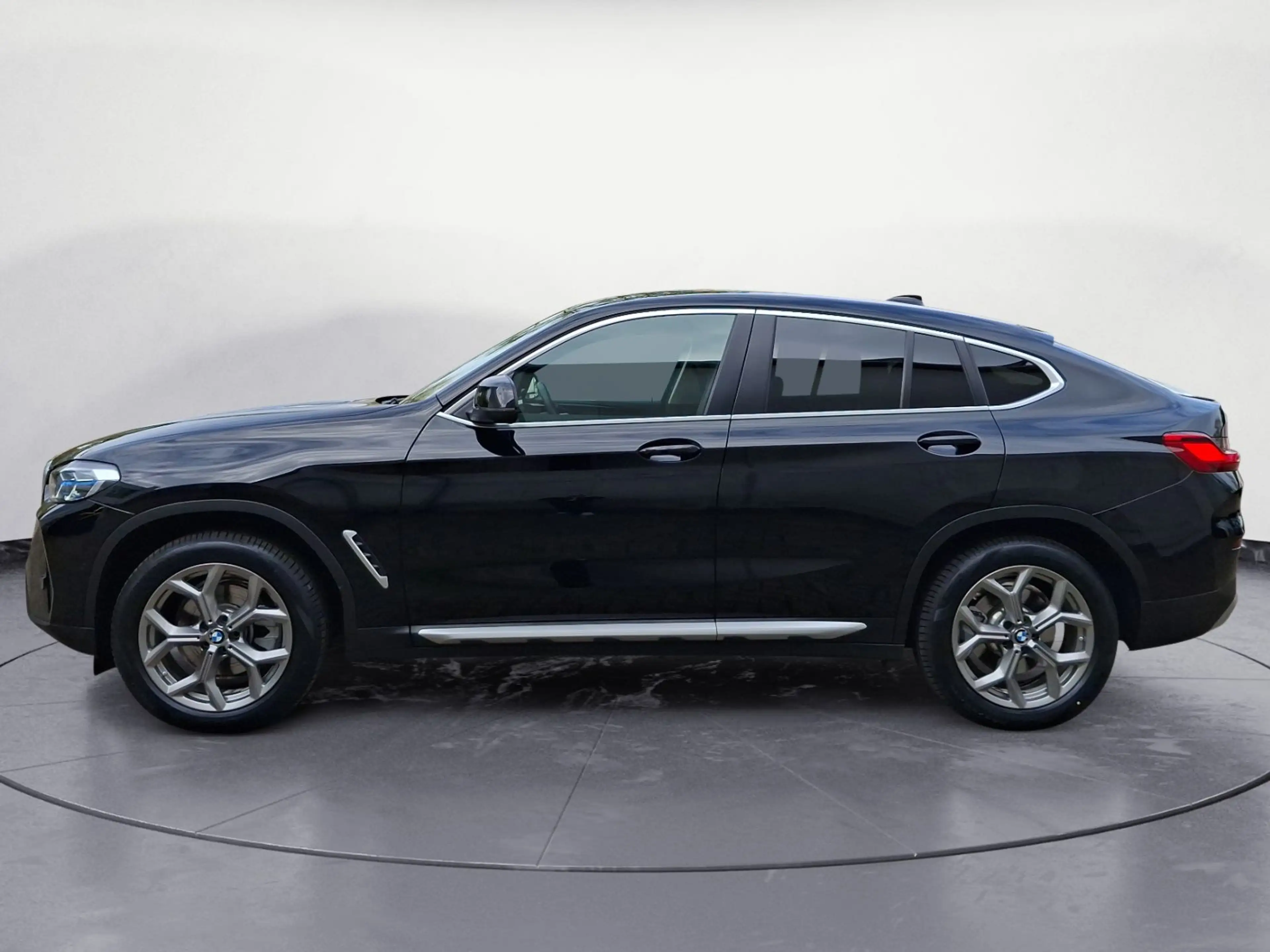 BMW X4 xDrive20d AT Innovationsp. Klimaaut. Head-Up — photo 4