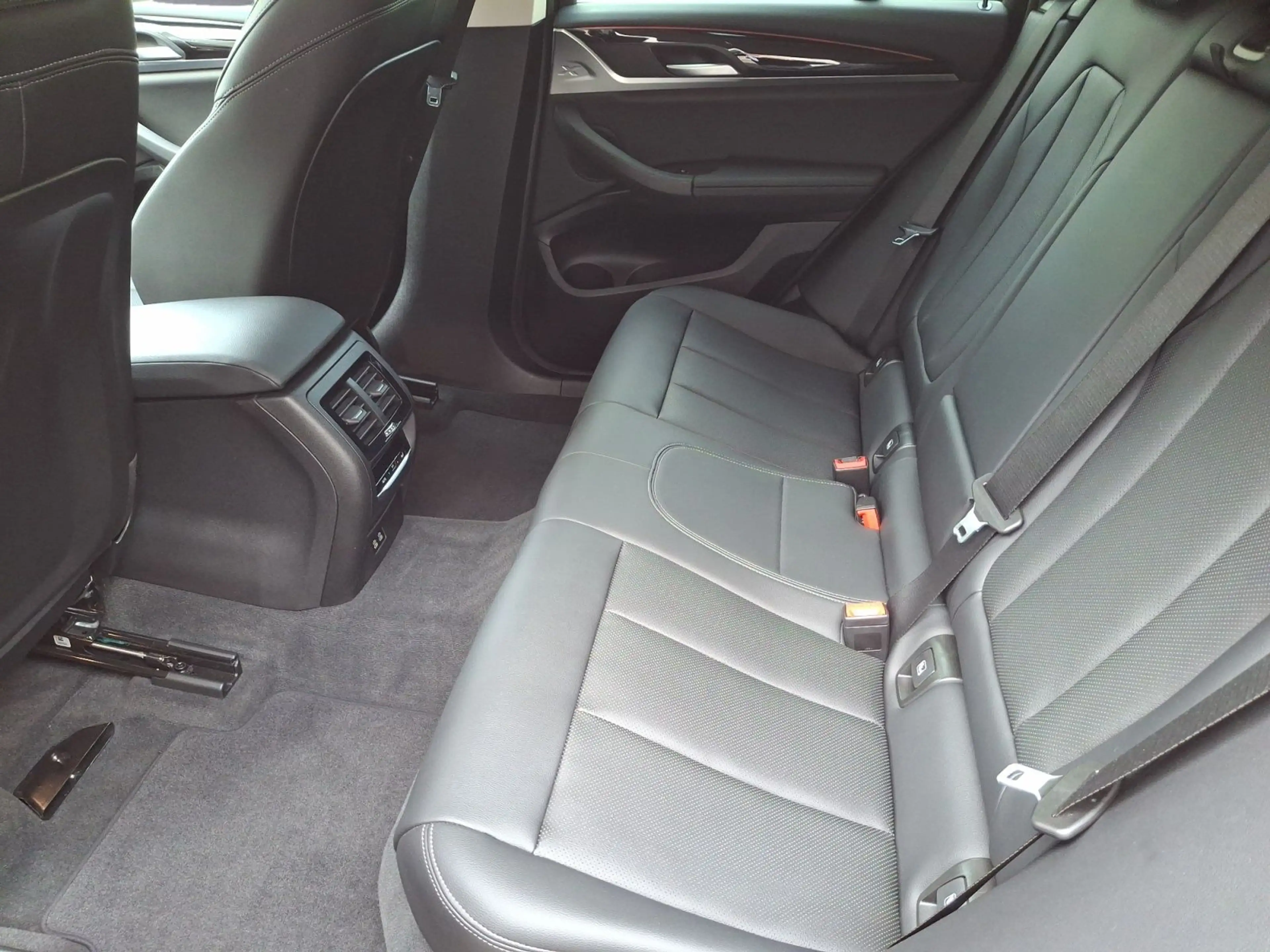 BMW X4 xDrive20d AT Innovationsp. Klimaaut. Head-Up — photo 15