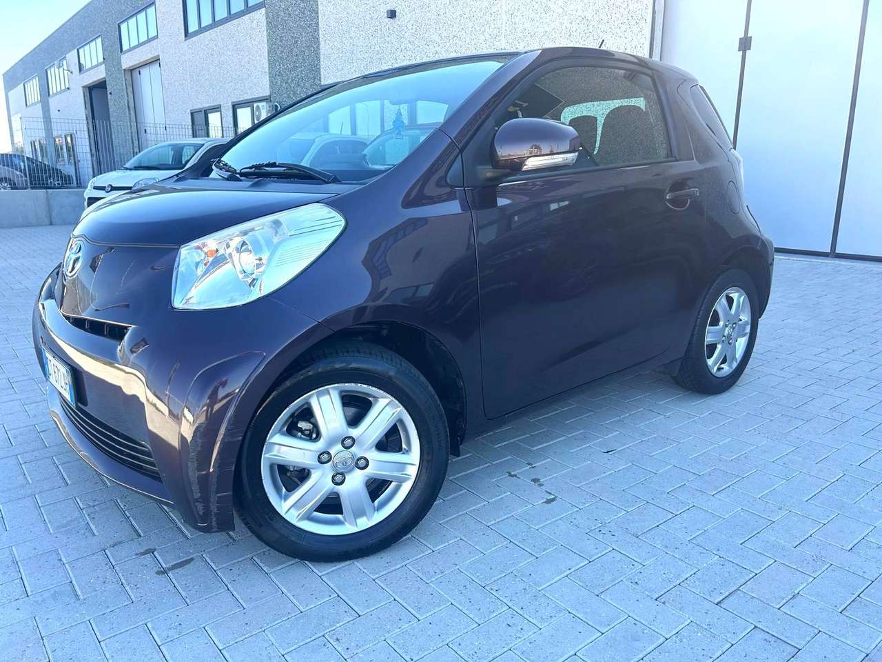 Toyota iQ iQ 1.0 cvt (multidrive) OK NEOPATENTATI