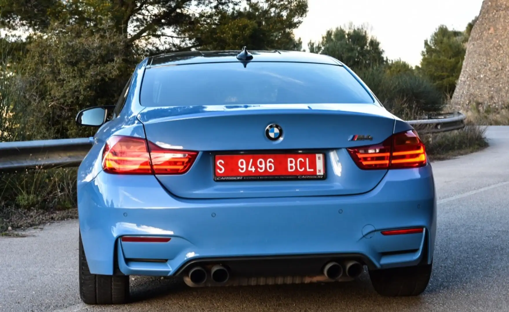 BMW M4 Azul - 2