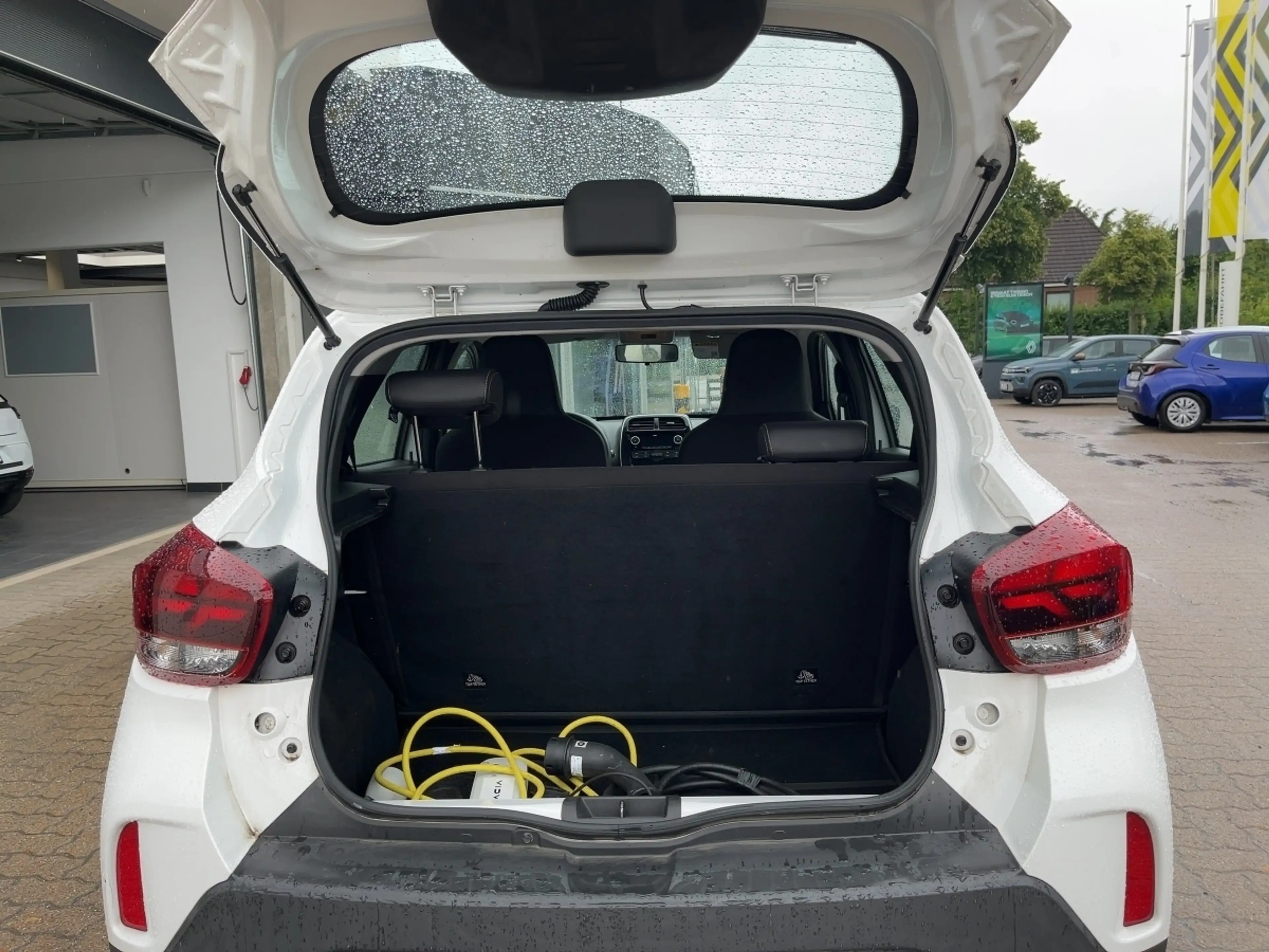 Dacia Spring Essential 45+KLIMA+ZV+el.Fenster+SCHUKO+Radio+++ — photo 13
