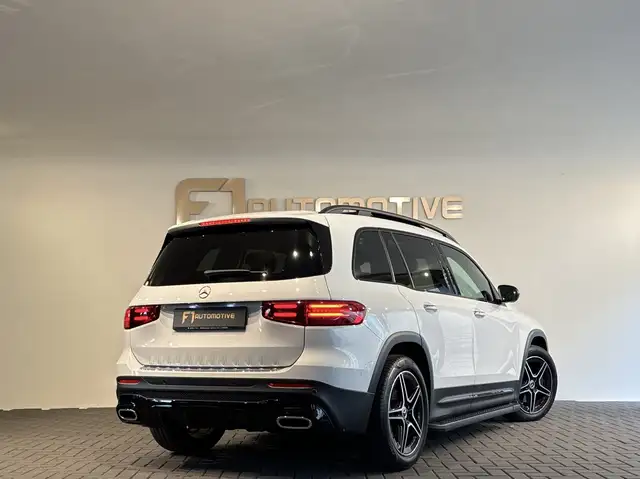Mercedes-Benz GLB view 6