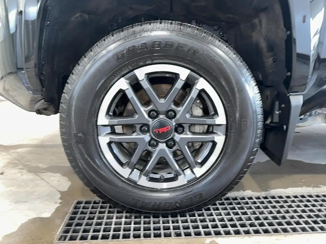 Toyota Tacoma снимка Toyota Tacoma