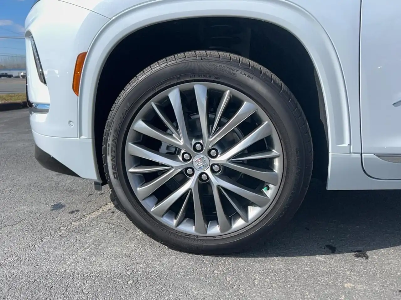 Buick Enclave снимка Buick Enclave