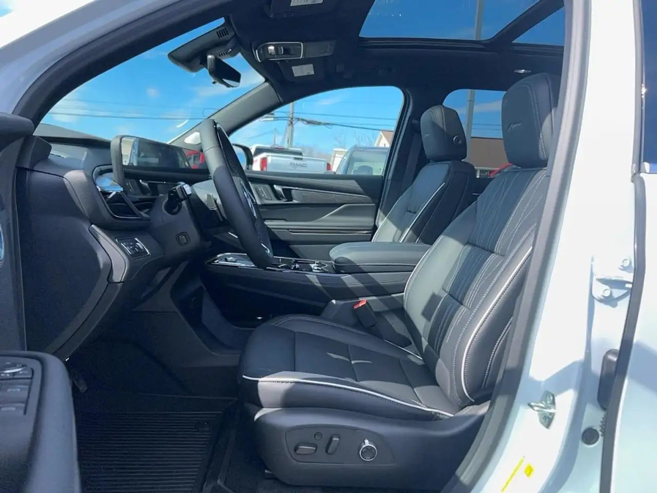 Buick Enclave снимка Buick Enclave