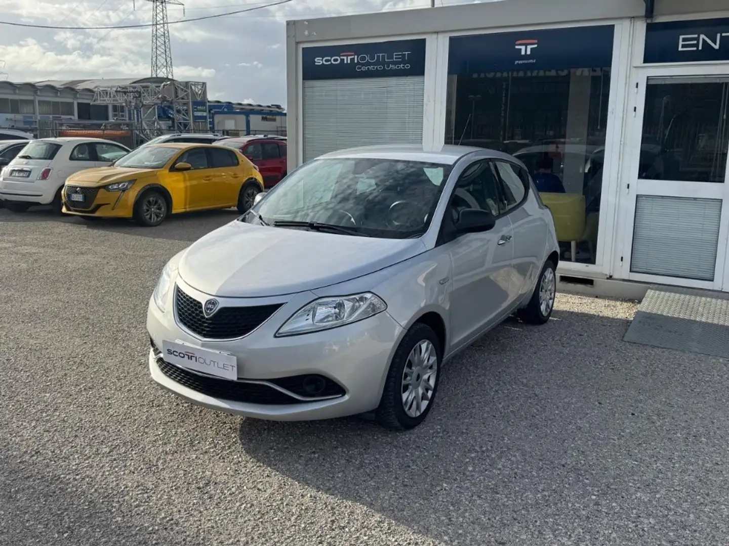 Lancia Ypsilon 5 Porte 1.2  Silver Grau - 1