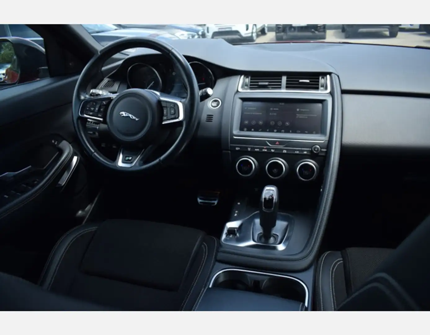 Jaguar E-Pace 2.0D 150CH R-DYNAMIC AWD BVA9 Rouge - 2