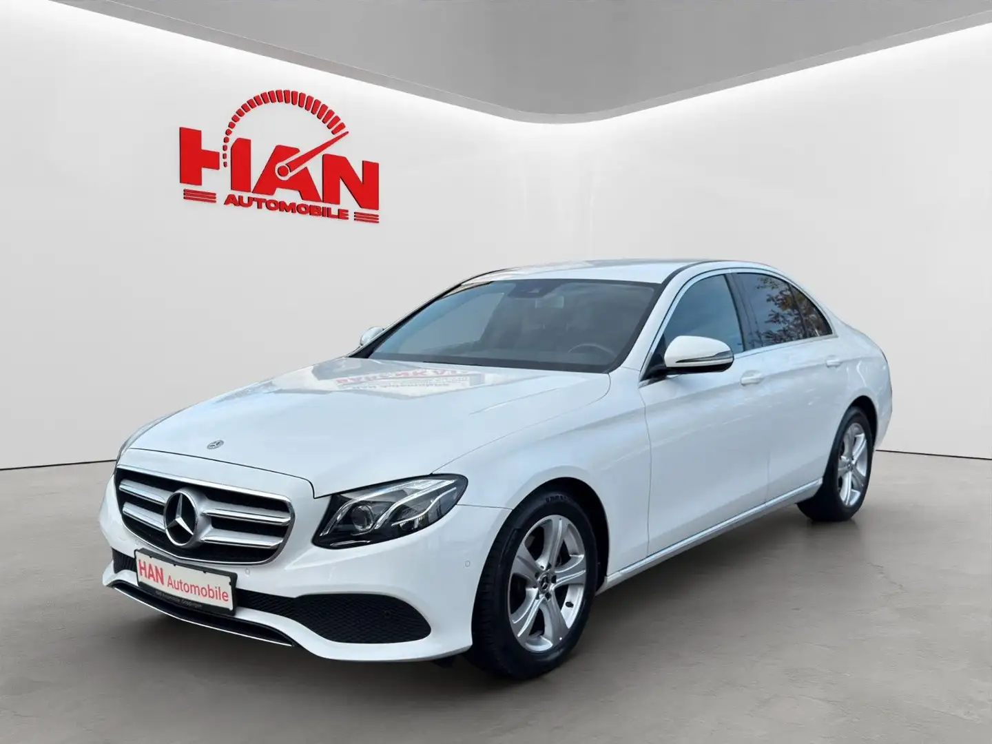 Mercedes-Benz E 220 d Limousine/Navi/Kamera/LED/Totwinkel/SHZ Weiß - 2