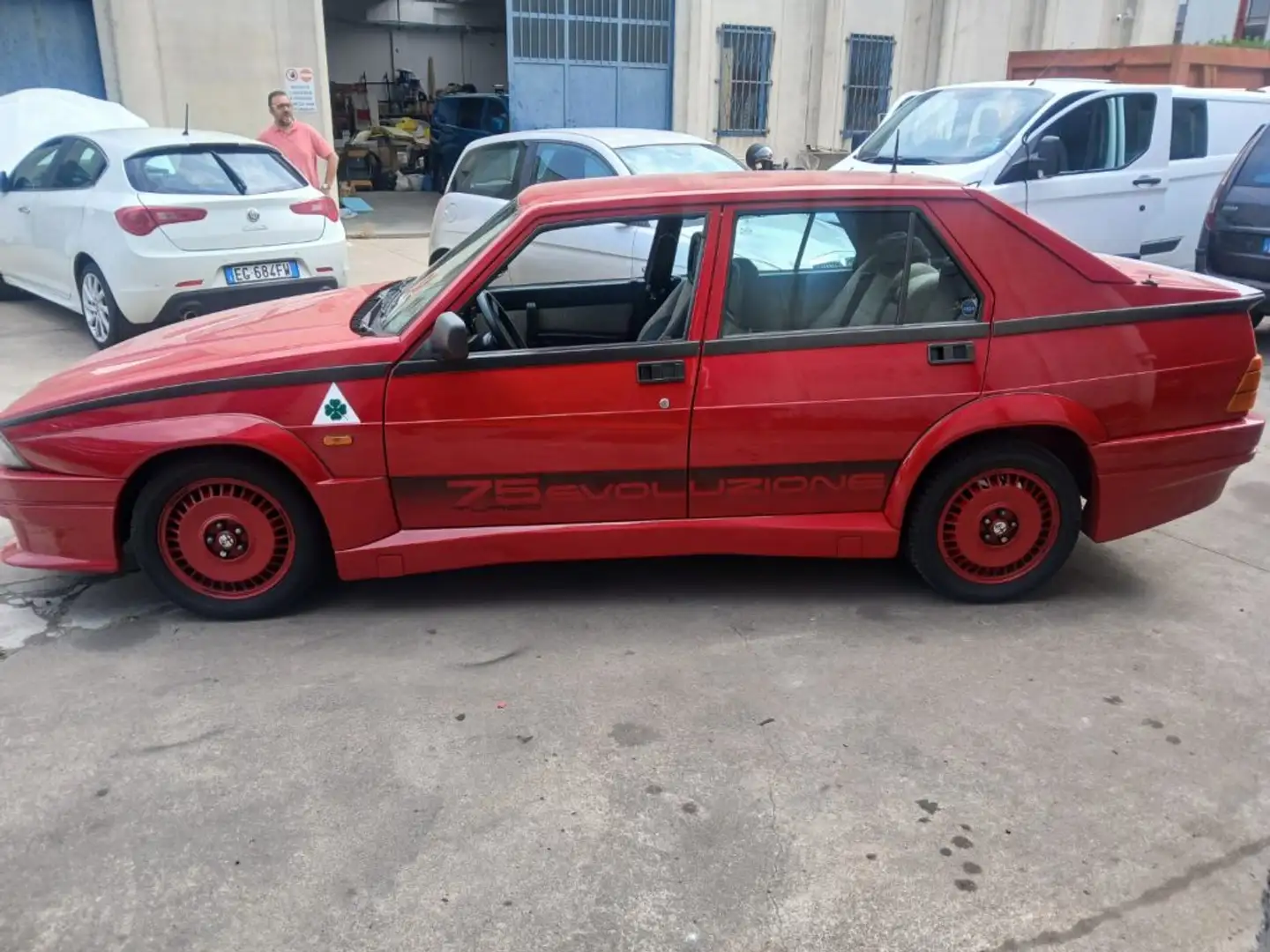 Alfa Romeo 75 1.8i turbo evoluzione Rot - 1